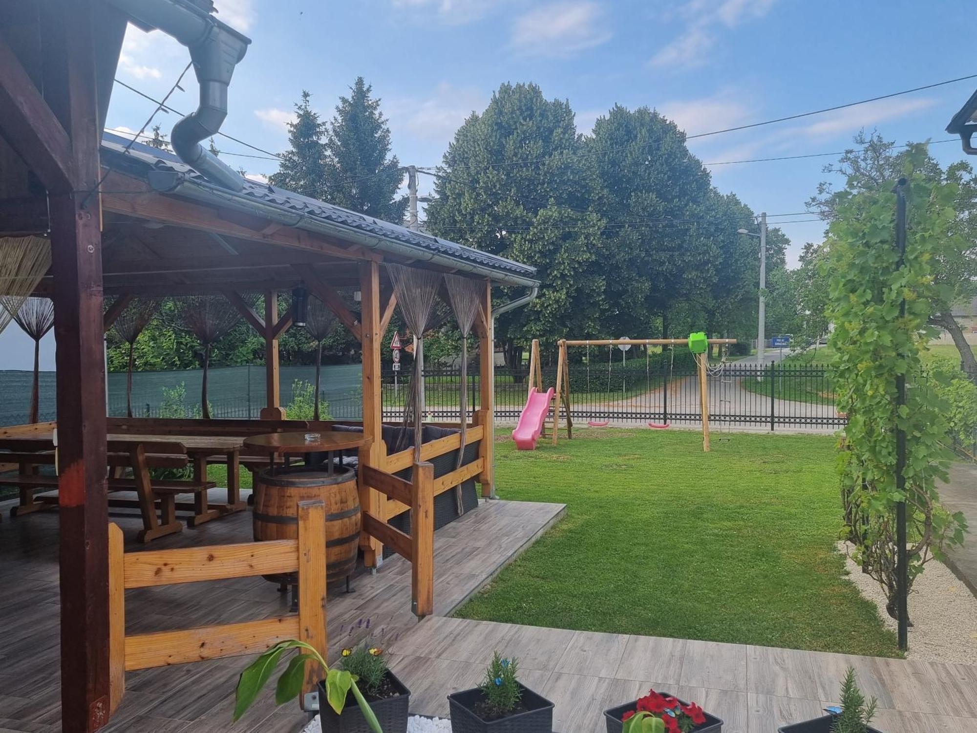 Holiday Home Baotic Velika Mlaka Zewnętrze zdjęcie